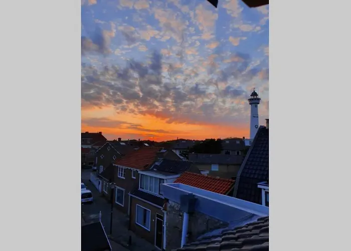 Holiday home Zomerhuis At Sea Op Locatie In